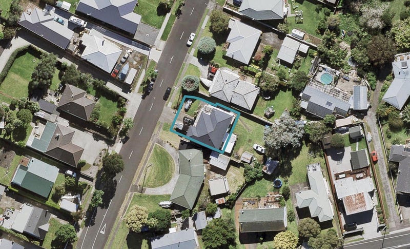 26 Shortt Avenue, Mangere Bridge, Auckland - Carousel 1