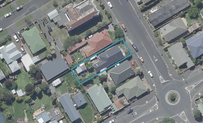 35 Beach Street, Saint Clair, Dunedin - Carousel 1