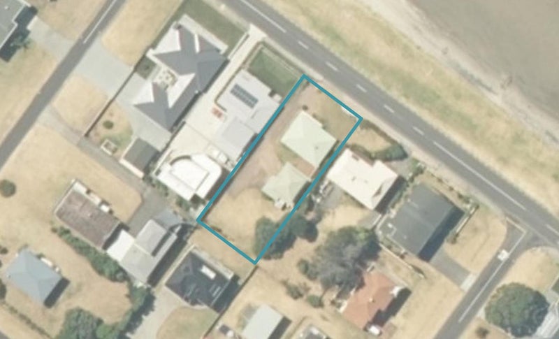 205 Beach Road, Whangamatā - Carousel 1