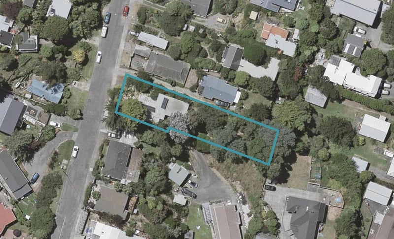 12 Clunie Avenue, Raumati South, Paraparaumu - Carousel 1