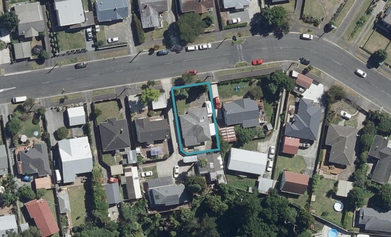 73 Rimu Street, Maeroa, Hamilton - Carousel 1
