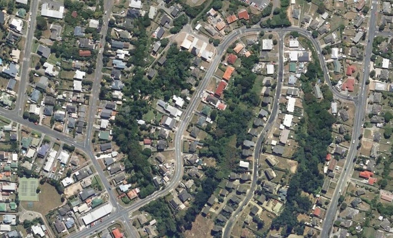 36 Jillett Street, Titahi Bay, Porirua - Carousel 1