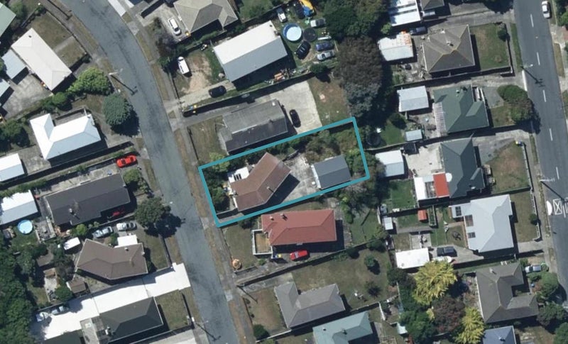 16 Paenui Street, Titahi Bay, Porirua - Carousel 1