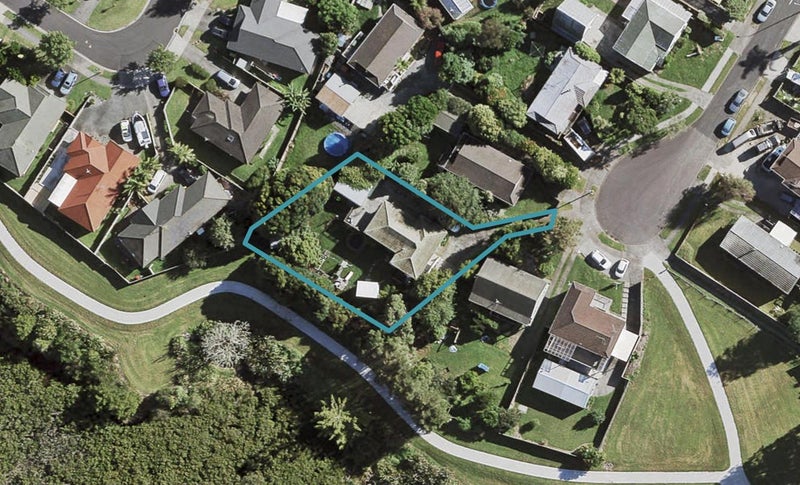 13 Montego Place, Weymouth, Auckland - Carousel 1