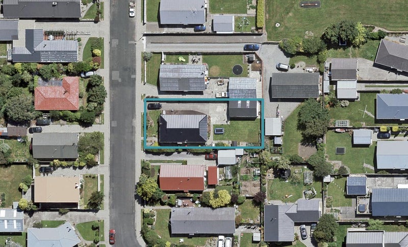 121 Cunningham Crescent, Grasmere, Invercargill - Carousel 1