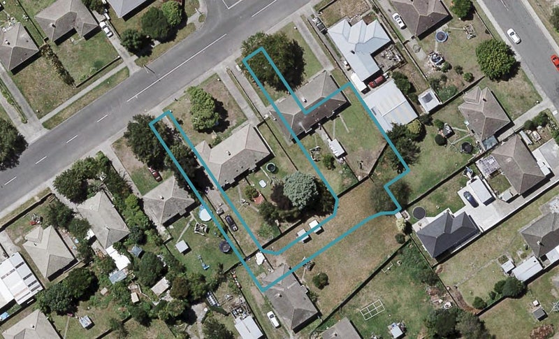 18 Takirau Lane, Mayfair, Hastings - Carousel 1