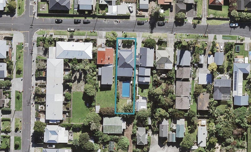 64 Fourth Avenue, Kingsland, Auckland - Carousel 1