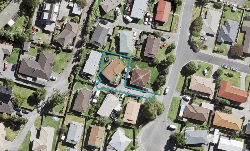17 Selak Place, Glen Eden, Auckland - Carousel 1