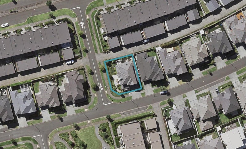 17 Kauriki Terrace, Stonefields, Auckland - Carousel 1