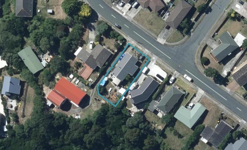10 Mapplebeck Street, Titahi Bay, Porirua - Carousel 1