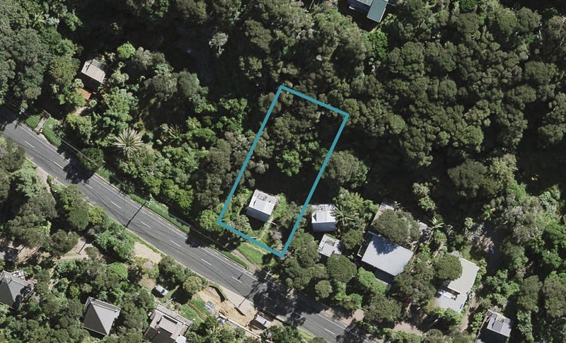 219 Ocean View Road, Oneroa, Waiheke Island - Carousel 1