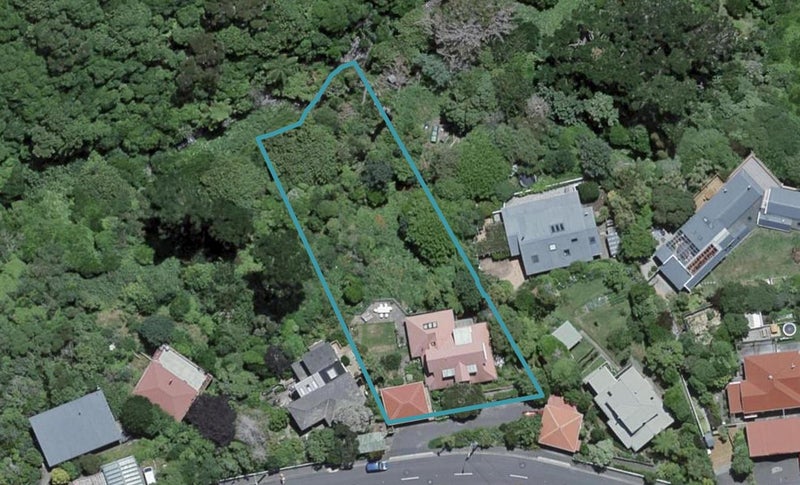8 Blackbridge Road, Wadestown, Wellington - Carousel 1