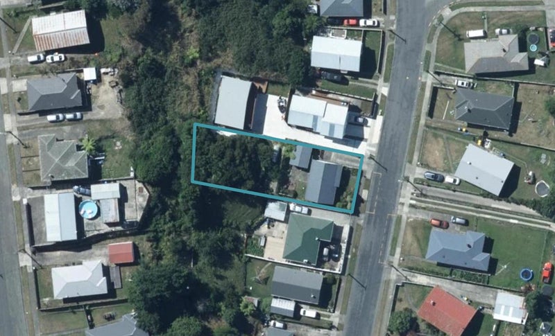 175 Sievers Grove, Cannons Creek, Porirua - Carousel 1