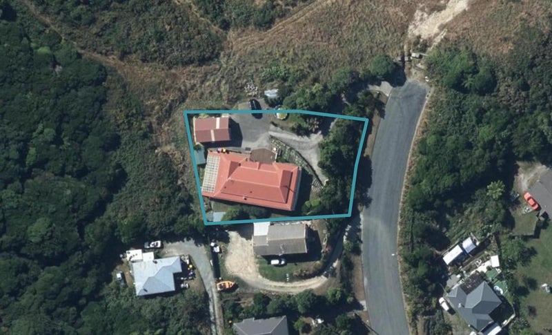 86 Takapuwahia Drive, Takapuwahia, Porirua - Carousel 1
