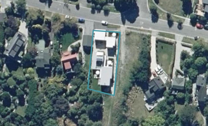 48 Cedar Drive, Kelvin Heights, Queenstown - Carousel 1