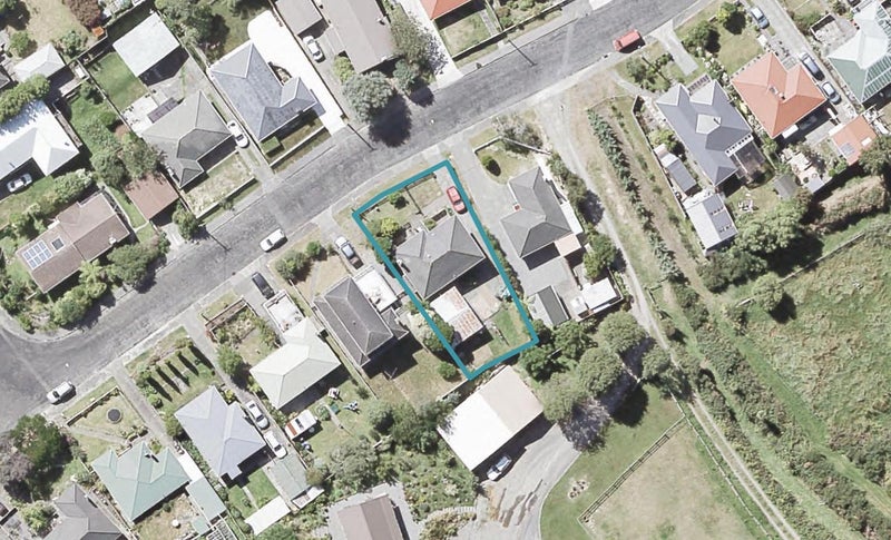 23 Gardiner Grove, Wainuiomata, Lower Hutt - Carousel 1