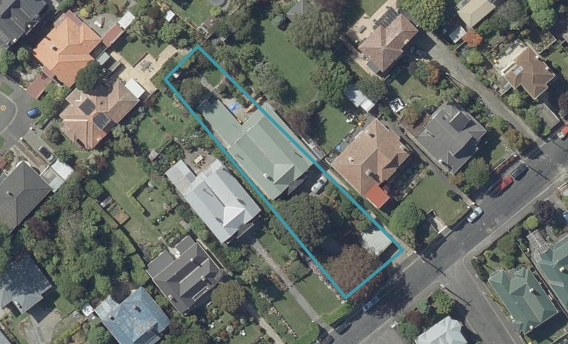 16 Neidpath Road, Mornington, Dunedin - Carousel 1