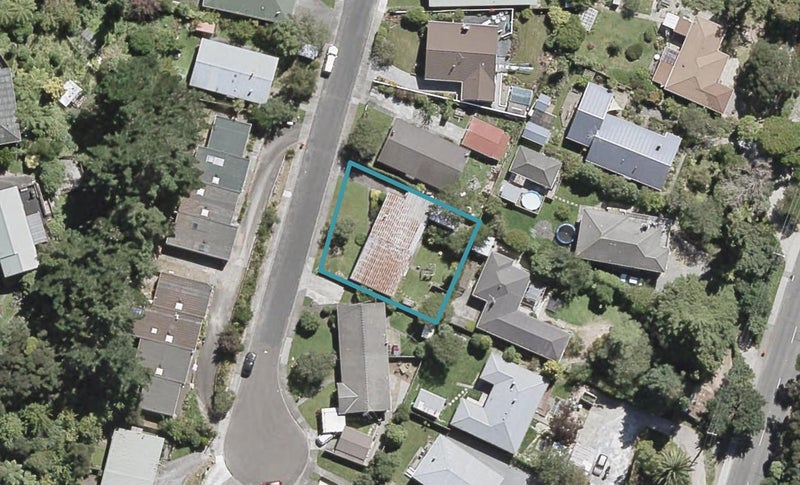 23 Deller Grove, Silverstream, Upper Hutt - Carousel 1