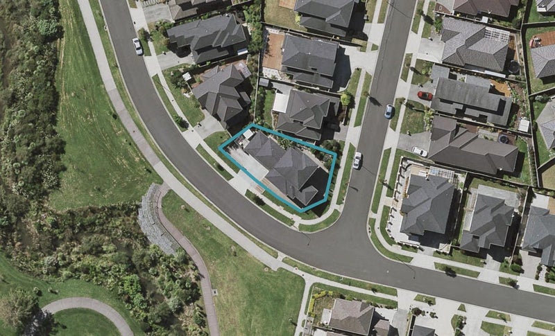 54 Killarney Drive, Flat Bush, Auckland - Carousel 1