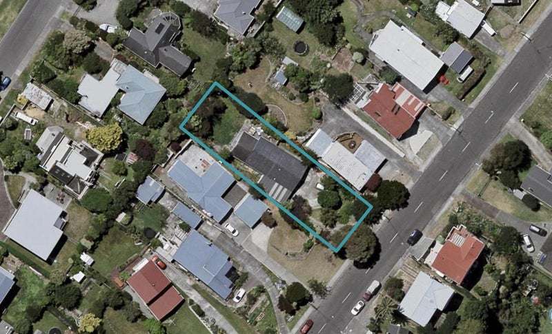 31 Kiwi Road, Raumati Beach, Paraparaumu - Carousel 1
