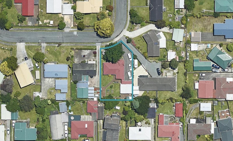 25 Barron Crescent, Fenton Park, Rotorua - Carousel 1