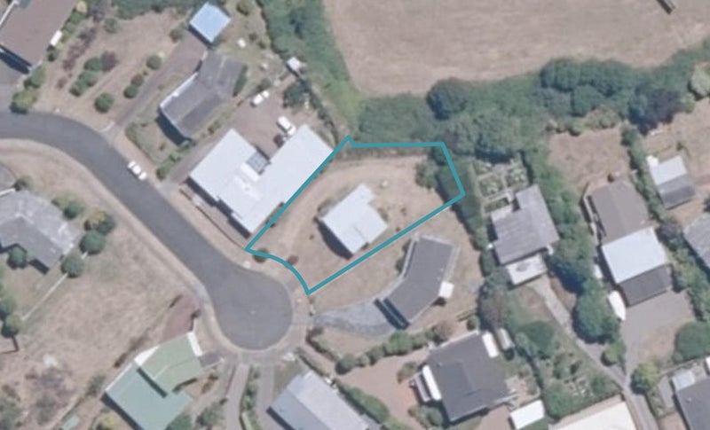 22 Hinerau Grove, Waipahihi, Taupō - Carousel 1