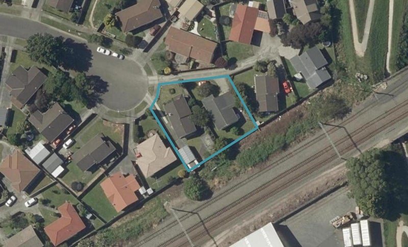 80 Geraldine Crescent, Cloverlea, Palmerston North - Carousel 1