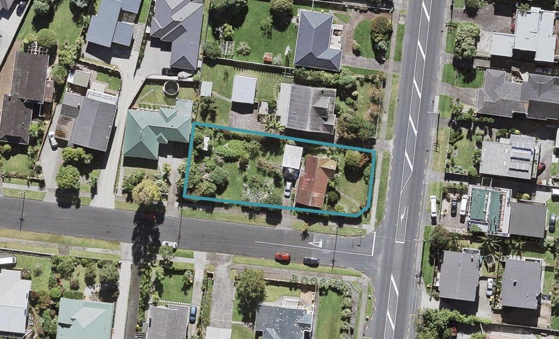 12 Elcoat Avenue, TE ATATU SOUTH, AUCKLAND - Carousel 1