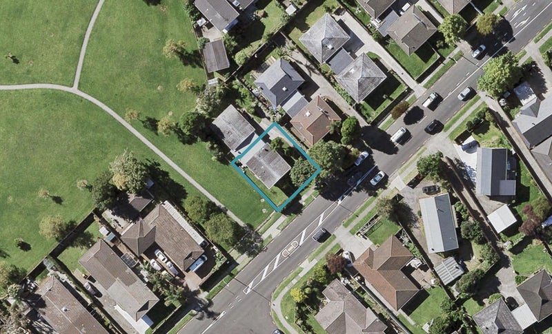 15A Fortunes Road, Half Moon Bay, Auckland - Carousel 1