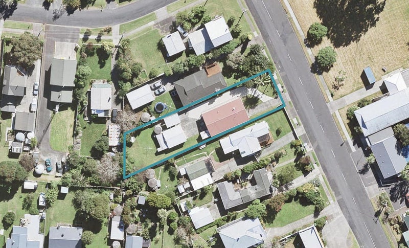 15 Kawakawa-Orere Road, Papakura - Carousel 1