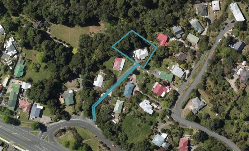 9 Memorial Drive, Parahaki, Whangarei - Carousel 1