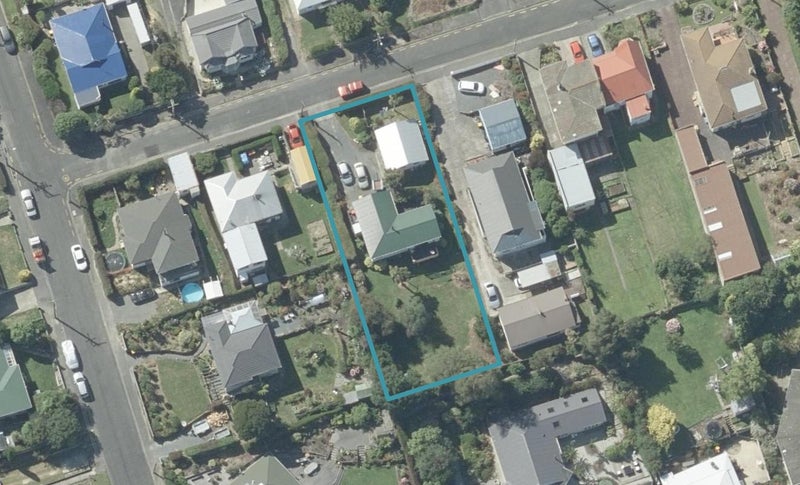 4A Kowhai Street, Ravensbourne, Dunedin - Carousel 1