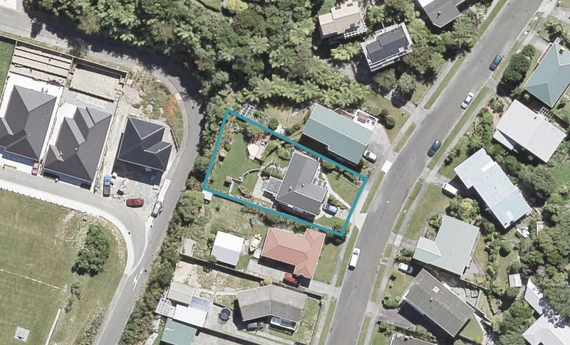 6 Wattle Grove, Maungaraki, Lower Hutt - Carousel 1