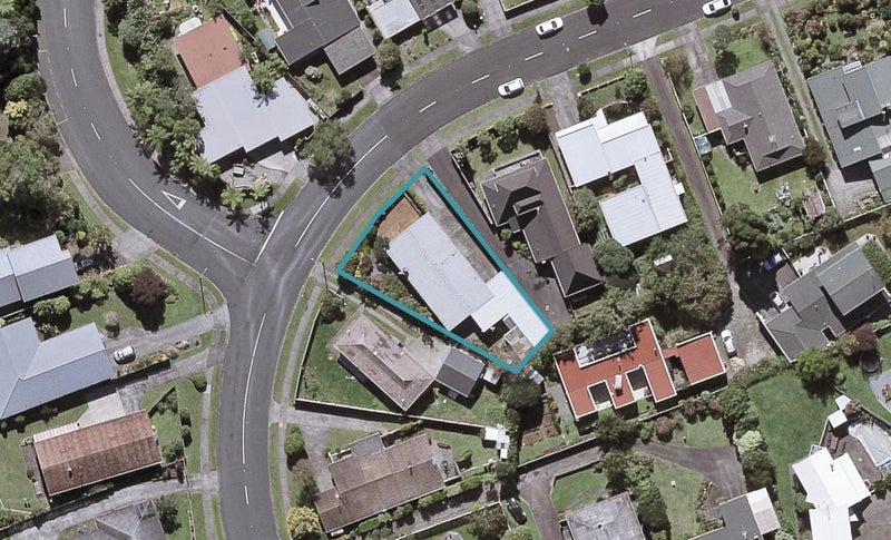 25 Wesley Avenue, Frankleigh Park, New Plymouth - Carousel 1