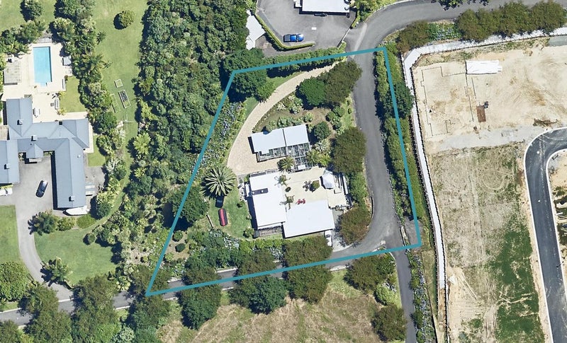 40 St Regis Way, Bethlehem, Tauranga - Carousel 1
