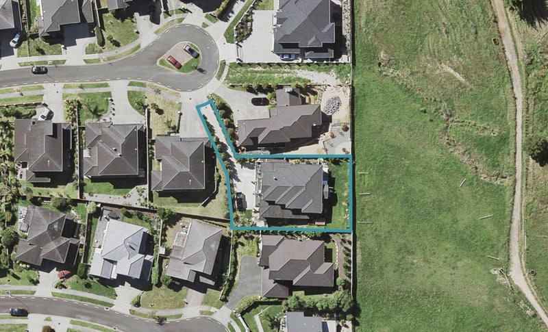 17 Beros Place, Flat Bush, Auckland - Carousel 1