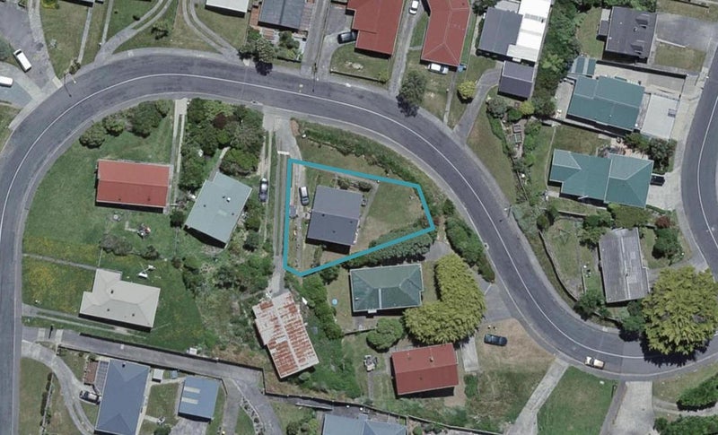 34 Ruskin Road, Newlands, Wellington - Carousel 1