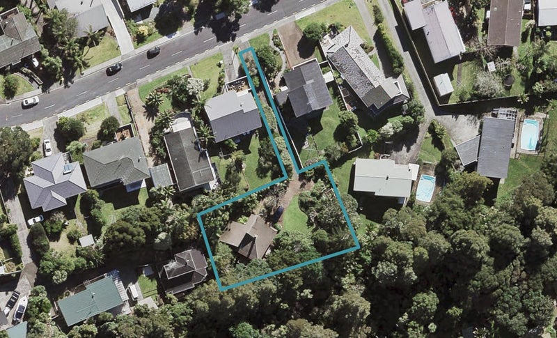 29 McDowell Crescent, Hillcrest, Auckland - Carousel 1