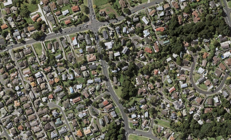 1B Flamingo Court, Goodwood Heights, Auckland - Carousel 1