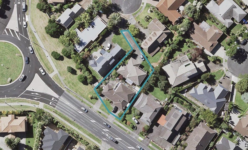 1/186 Whitford Road, Shamrock Park, Auckland - Carousel 1