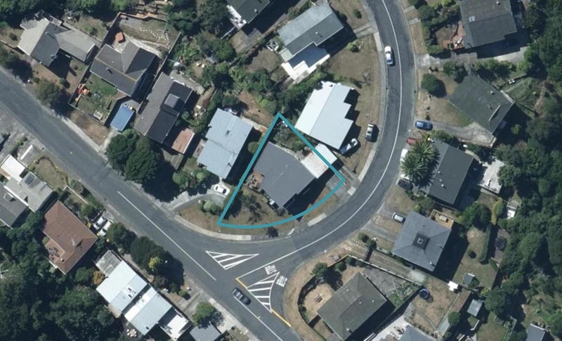 54 Truro Road, Camborne, Porirua - Carousel 1