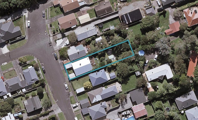 13 Lyn Street, Lynmouth, New Plymouth - Carousel 1