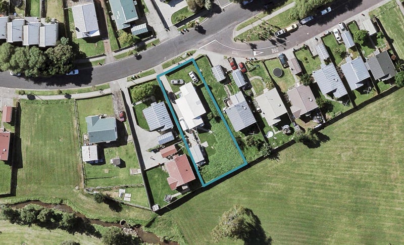 26 Rowena Crescent, Glen Innes, Auckland - Carousel 1