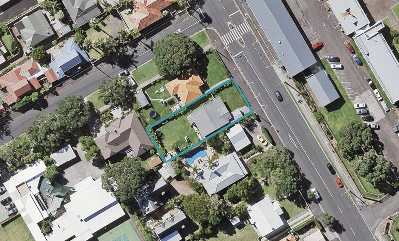 145 Vauxhall Road, Narrow Neck, Auckland - Carousel 1