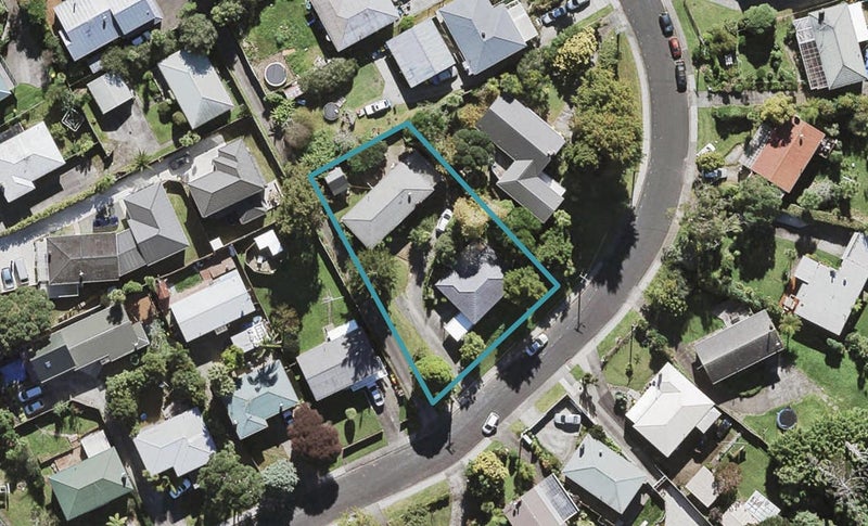 2/13 Crystal Avenue, Glendene, Auckland - Carousel 1