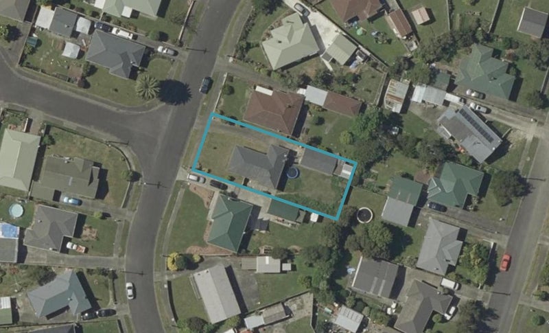 16 Kettle Avenue, Awapuni, Palmerston North - Carousel 1
