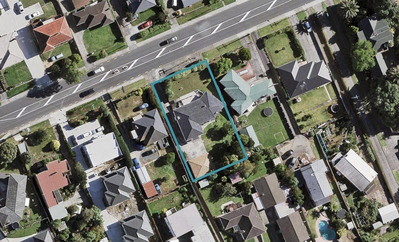 11 Orams Road, Hillpark, Auckland - Carousel 1