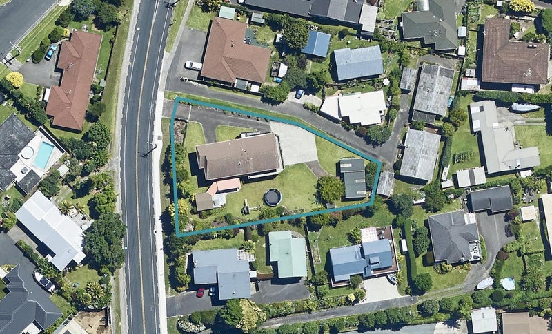 193 Otumoetai Road, Brookfield, Tauranga - Carousel 1