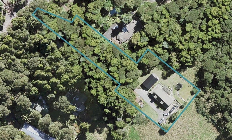 29 Napuka Road, Henderson Valley, Auckland - Carousel 1