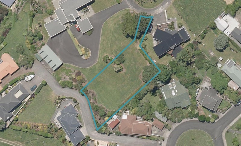 12 Tower Crescent, Durie Hill, Whanganui - Carousel 1